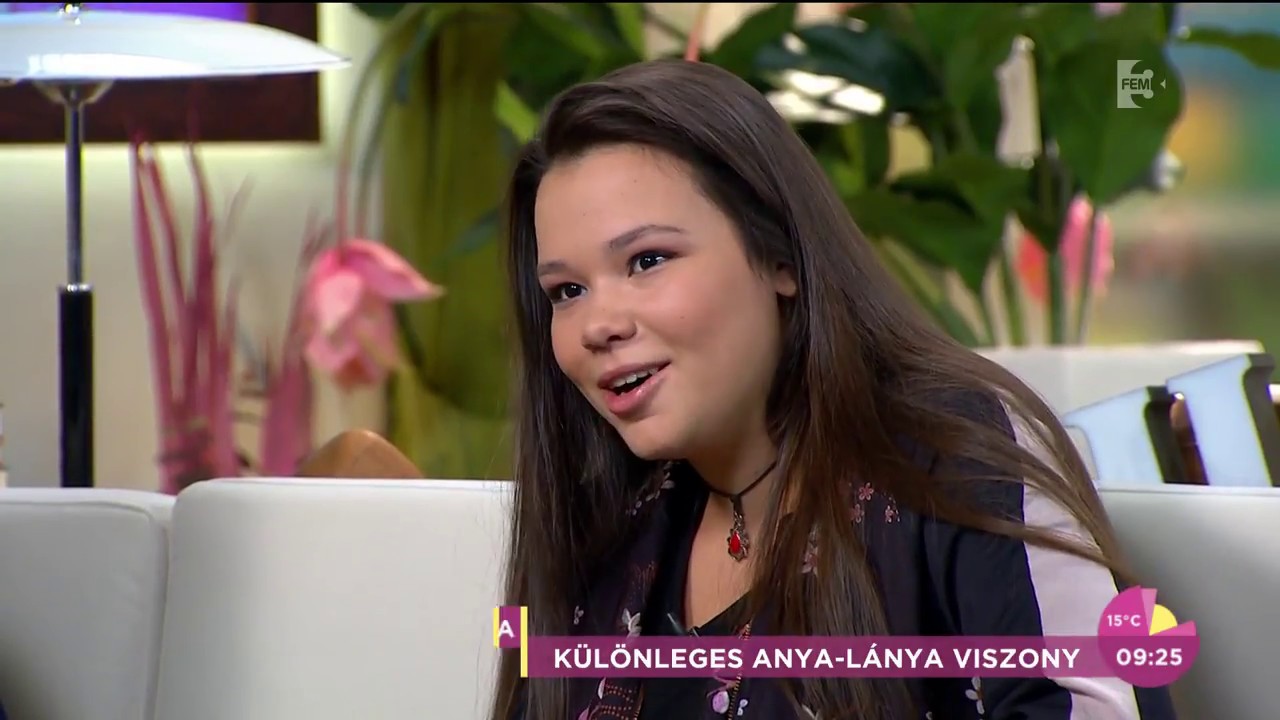 Náray Erika lánya pincérnőként dolgozott Spanyolországban - tv2.hu/fem3cafe