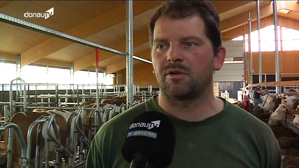 Hochwassersituation in Winzer -- Landwirt von Hilfsbereitschaft überwältigt!