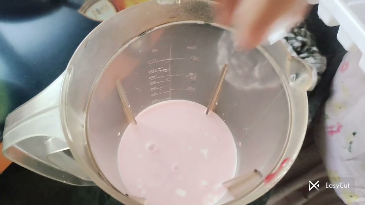 Strawberry milk shake 😍🤤😋