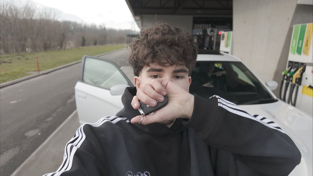 j’achète ma voiture de rêve grâce à ma marque de vêtements !!