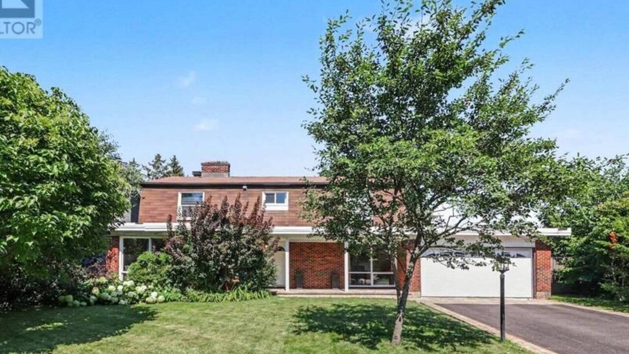 Ottawa Ontario Real Estate - 23 SIOUX CRESCENT