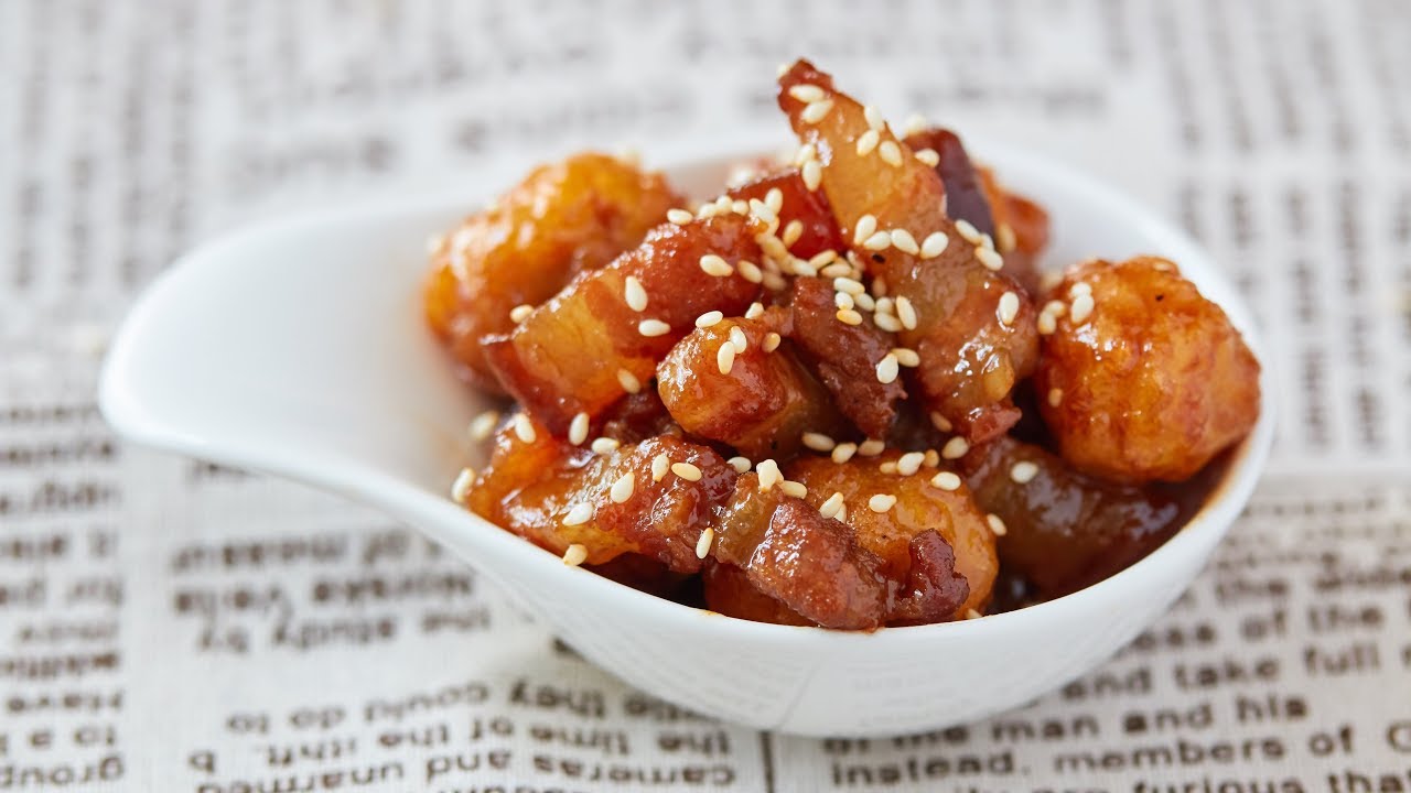 Caramelized Pork Bits & Quail Eggs (Thịt rim trứng cút) | Helen's Recipes