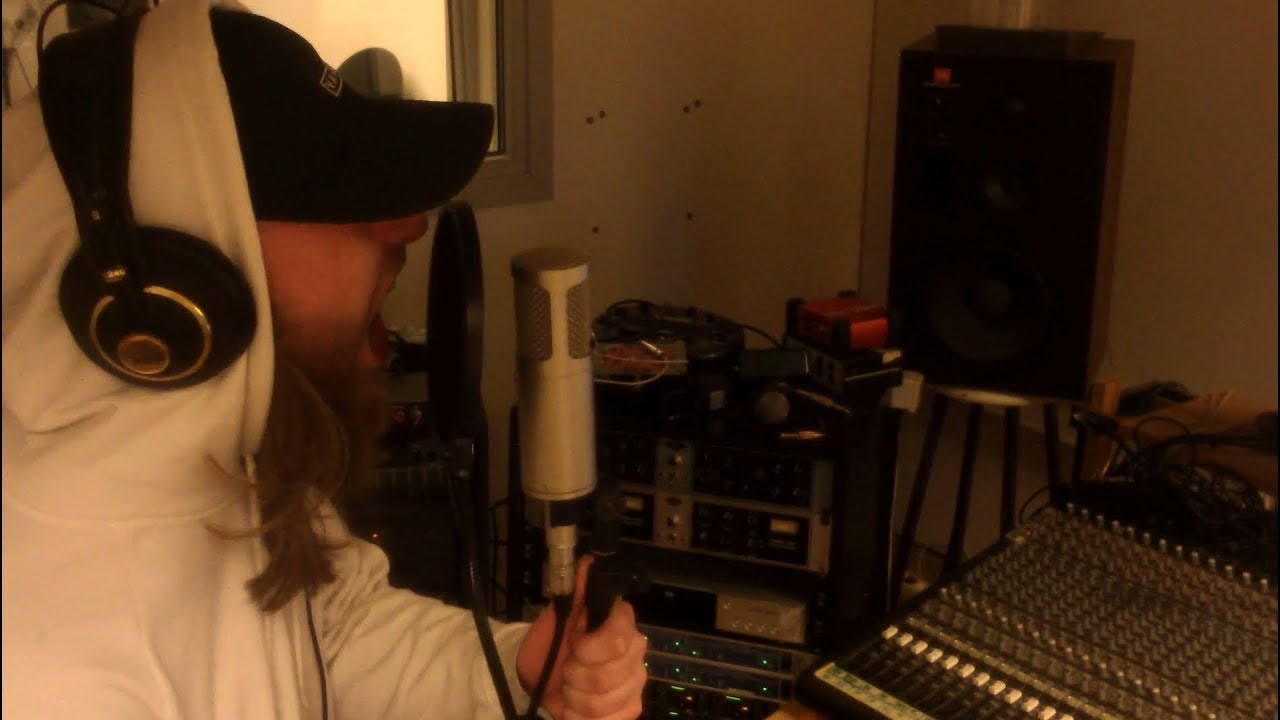 Deadnate - MOUNTAIN [In-Studio Performance]