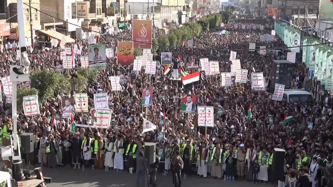Thousands of Yemeni protest in Sanaa in support of Palestinians as war in Gaza resumes