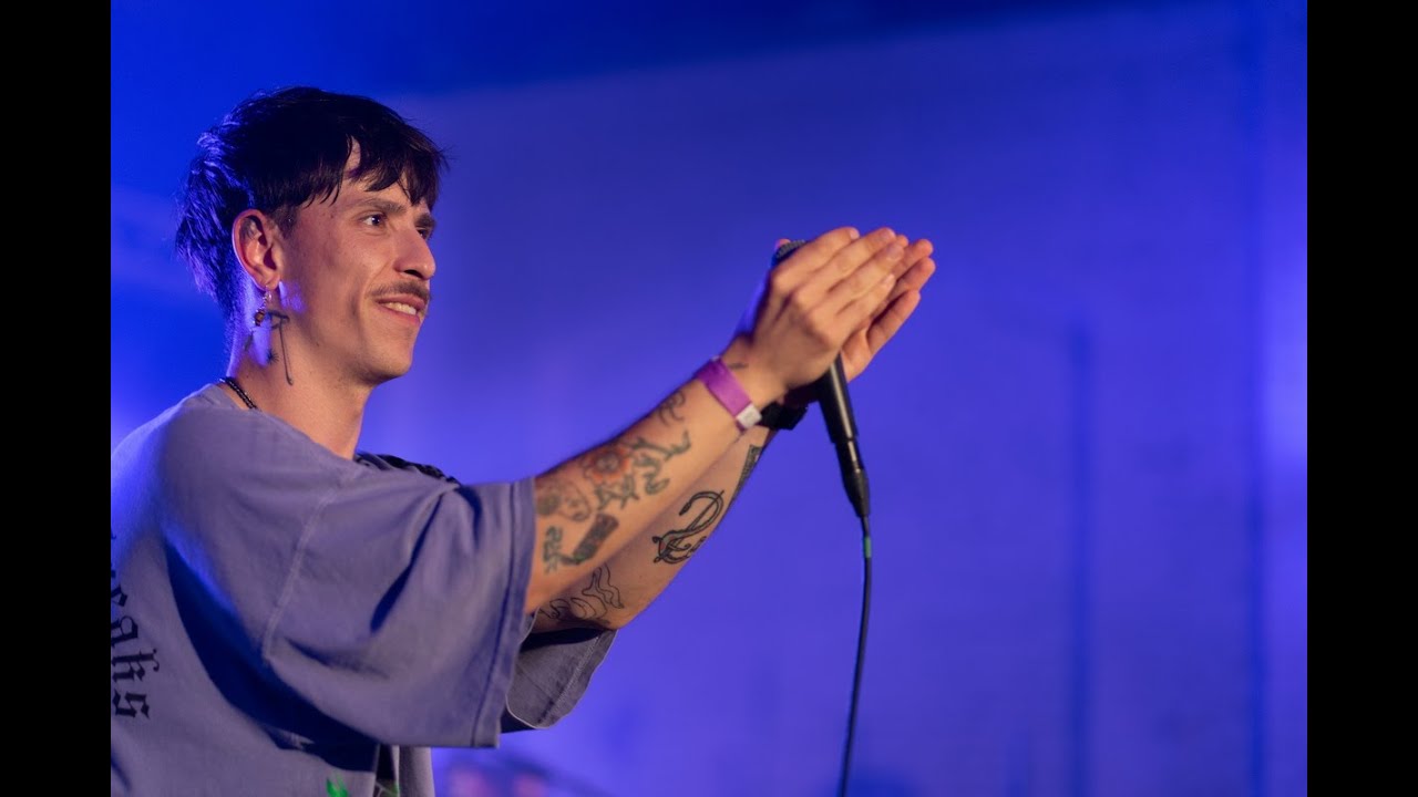 Ciepłe Brejki - Tam na końcu (Live Festiwal Fama 2023)