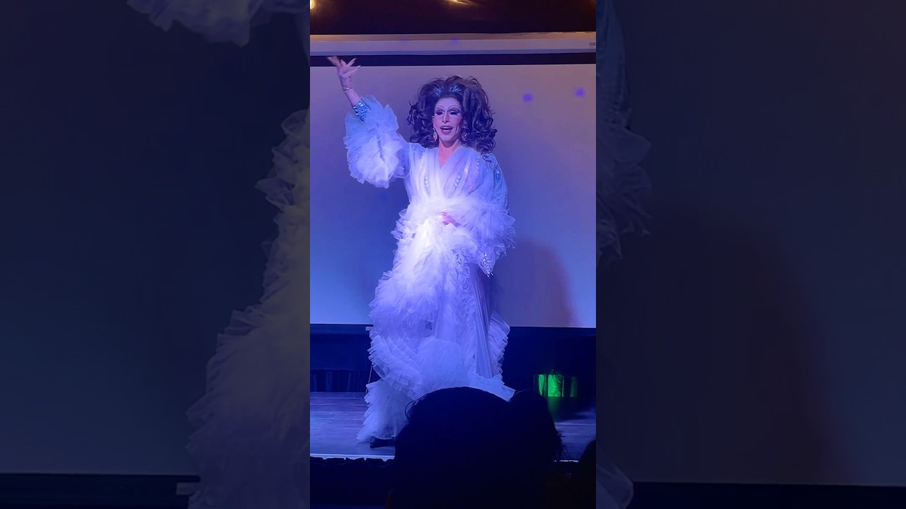 Classic Drag 👑🤍 #drag #dragqueen #dancer #workmedown #katherinerose