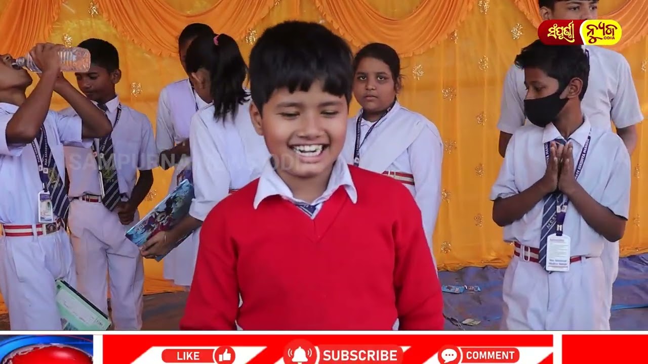 ଛାତ୍ରୀଙ୍କ ଗୀତ ଶୁଣି କୁଣ୍ଢାଇ ପକାଇଲେ ଶିକ୍ଷ୍ୟତ୍ରୀ || Maa Saraswati Shikhya Mandir || Sampurna News Odia