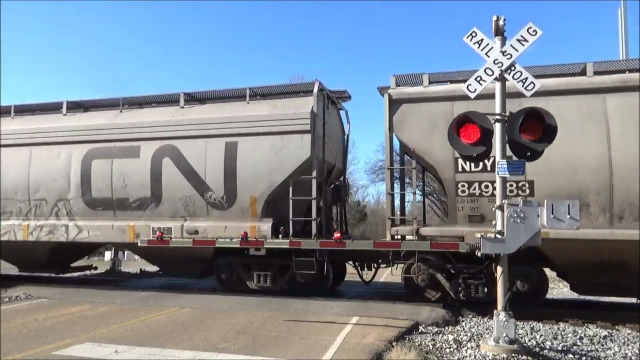 Mudville Road Railroad Crossing, Kerrville, TN