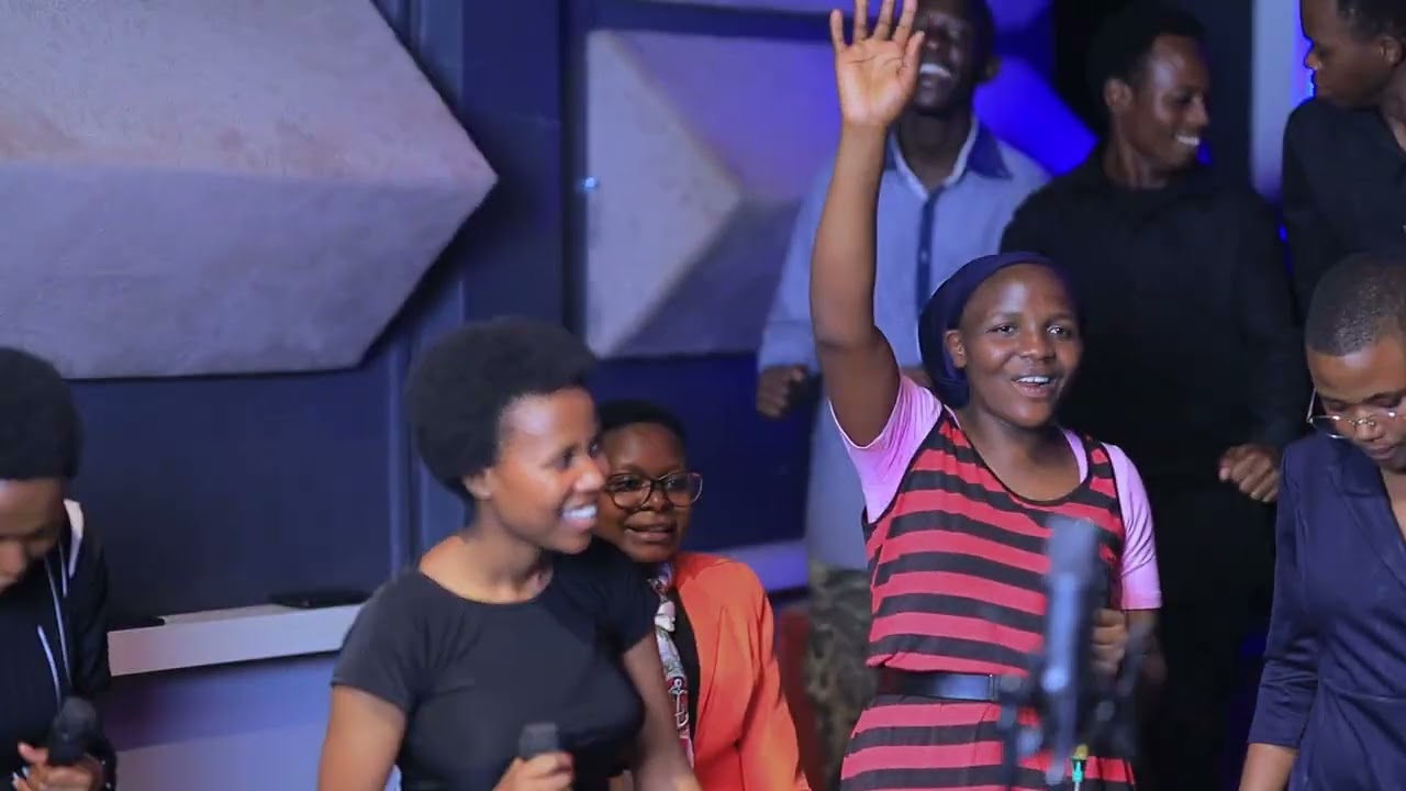 IGITARAMO BY CLARION WORSHIPTEAM