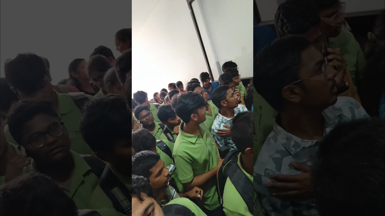యుద్ధం అంటే ఇలాగే ఉంటుందేమో 😮| #vlog #newtrend  #telugu #shorts #btech #youtube #viral #trending