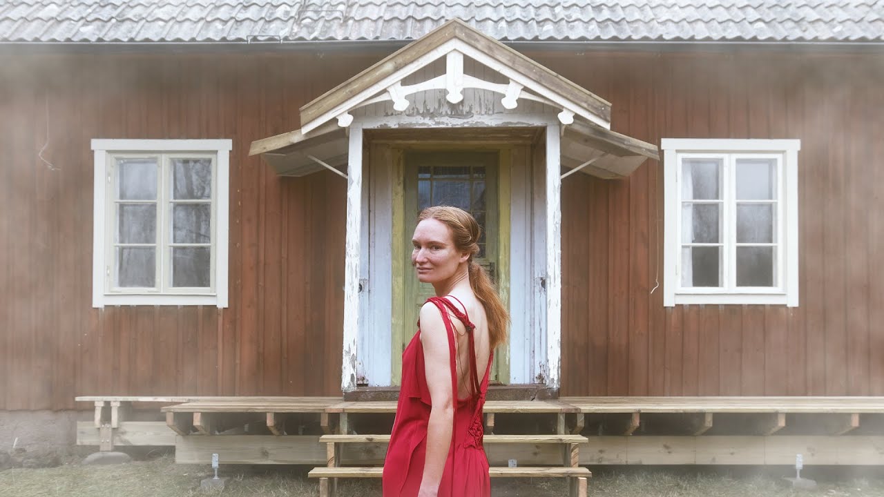 I built my front porch little fairytale wings (Story 119)