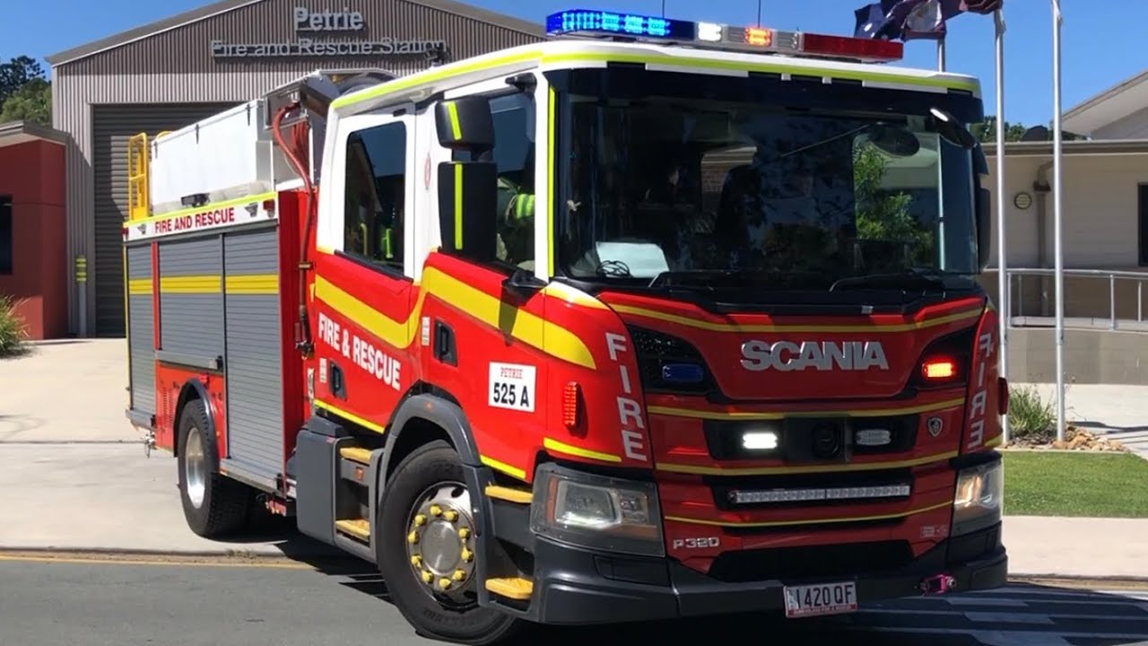 QFRS | Petrie 525A Turnout | QPS | New lighting Camry |