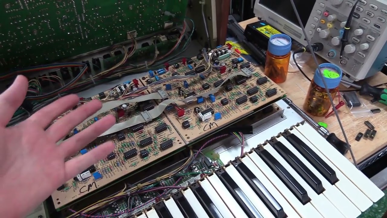 Jerry's Memorymoog Restore (by synthpro)