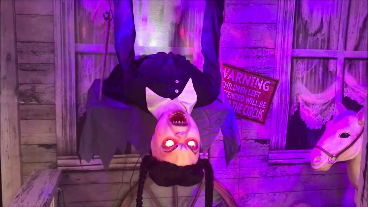 Animated (2018) Menacing Molly | Spirit Halloween 2018 in store video