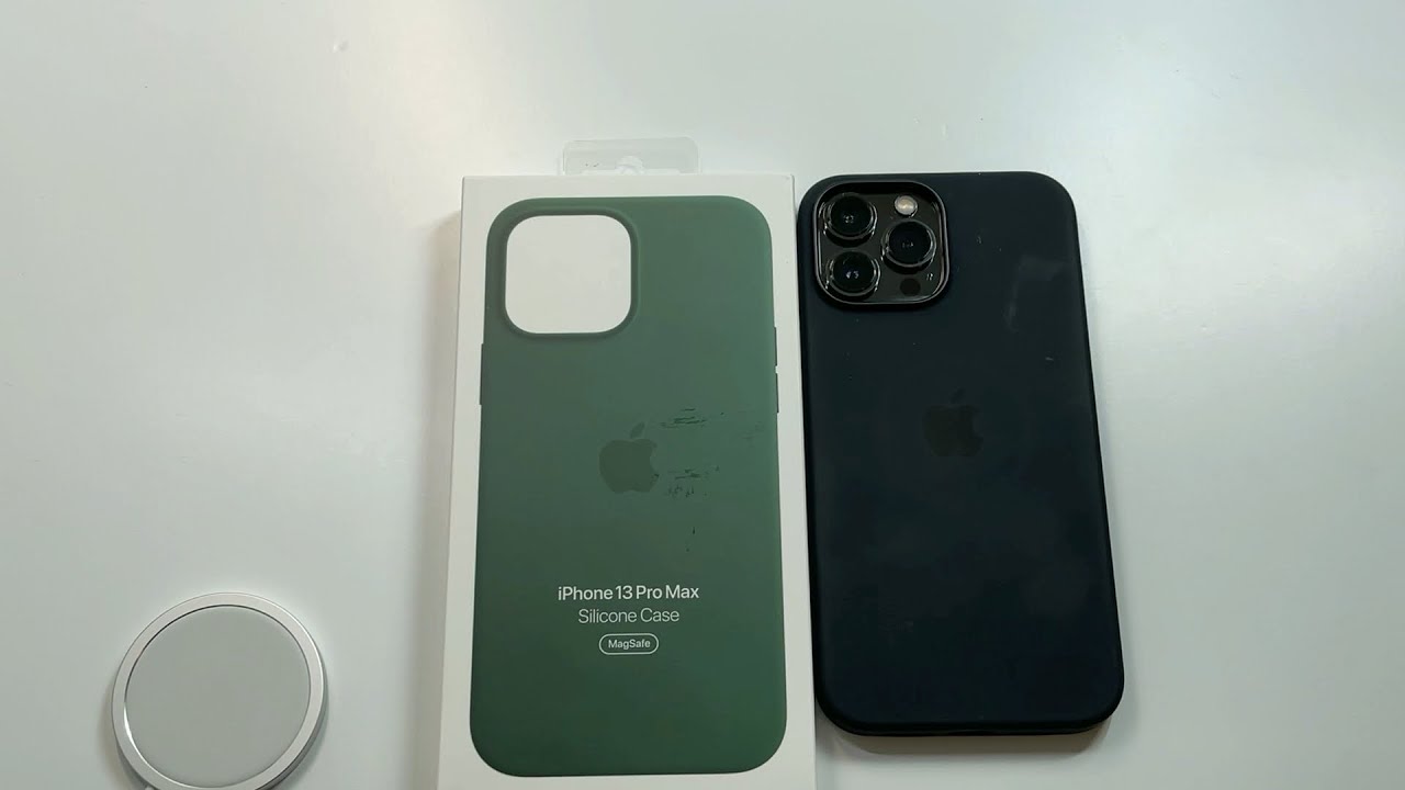 Official Apple Silicone Case with MagSafe (for iPhone 13 Pro Max) - Clover Unboxing and Review