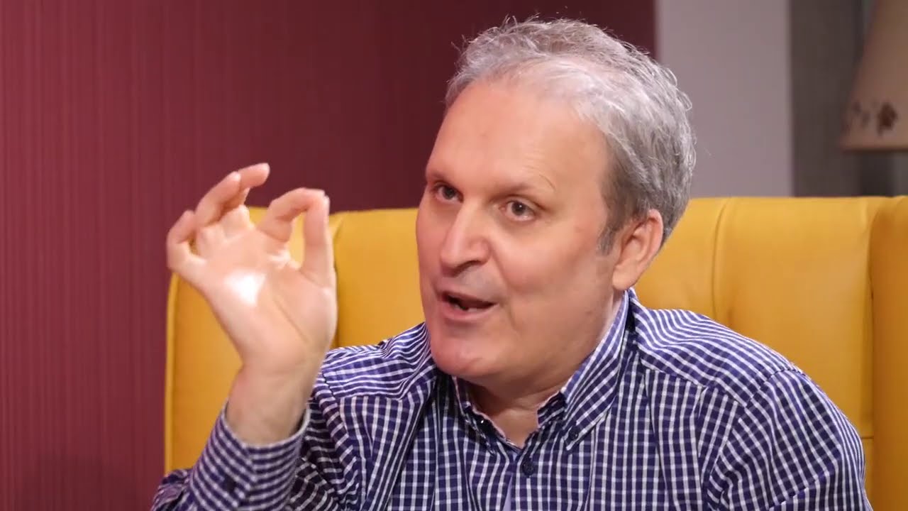 VO CENTAR Intervju so Strasho Angelovski: Makedonija izgubi na izborite!