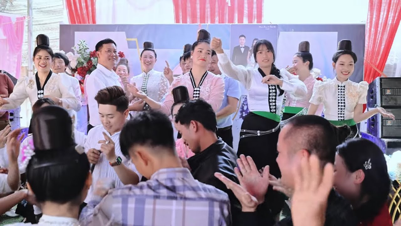 NHẢY NHIỆT TÌNH LỄ VU QUY QUỲNH TRANG & MINH CHÍ TẠI BẢN HUỔI XA 2 XÃ NA SON TỈNH ĐIỆN BIÊN