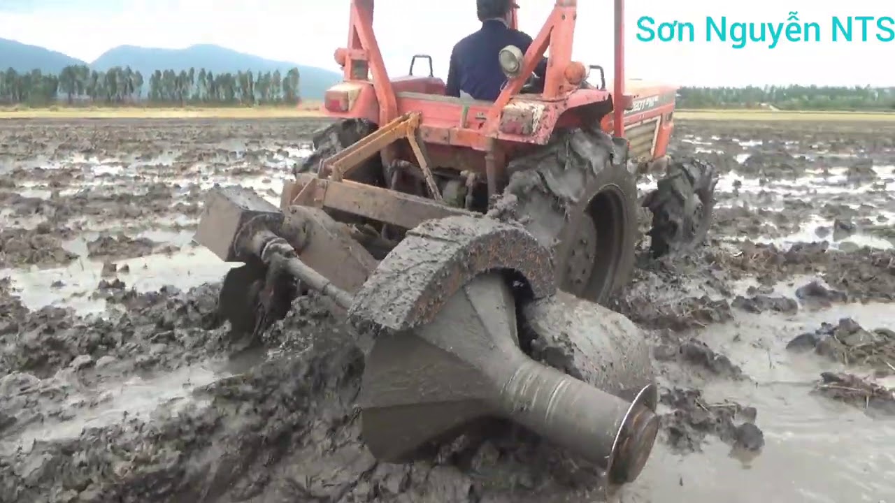 Tractor KUBOTA 3602 Đắp Bờ Ruộng Chạy Nhẹ Nh&agrave;ng