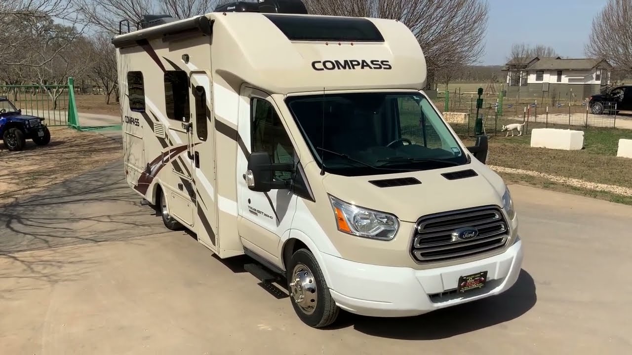 2017 Thor Compass 23 Foot 3.2L I5 Automatic Three Flat Screen 28k Miles 17-6822C