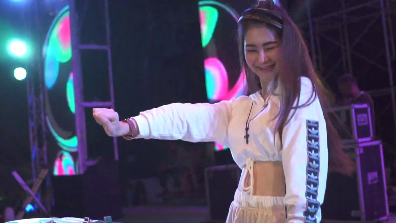 ใบเตย เพลงที่มีงู x ซูโม่ งานมหกรรมท่องเที่ยวยะลา เมืองสามวัฒนธรรม