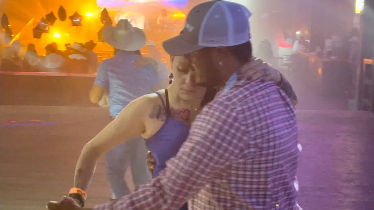 Ramita de matimba ! se armó el Baile en El Vaqueros Oklahoma Con el Ritmo y sabor de Trunkado