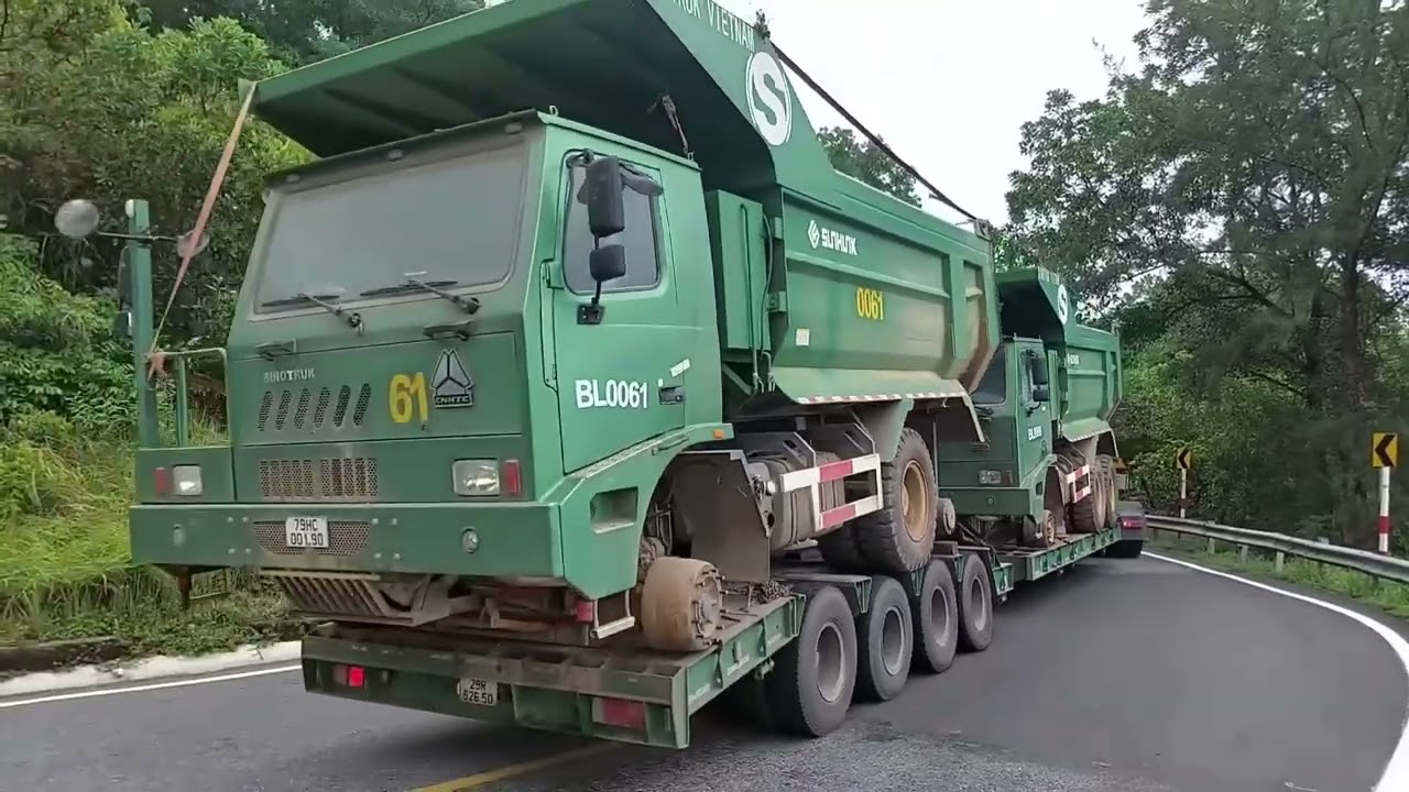 Massive load, dangerous curves, and steep descents make viewers hold their breath every second.