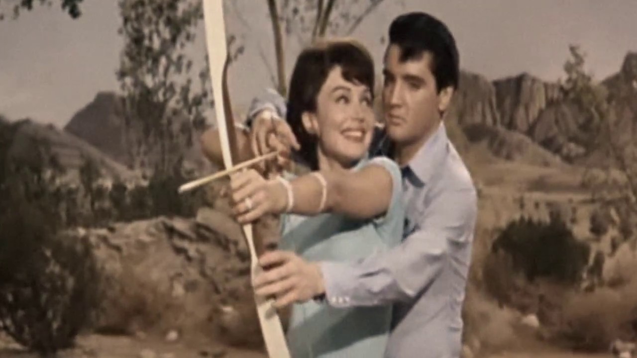 Girl Next Door Went A'Walking - Elvis Presley