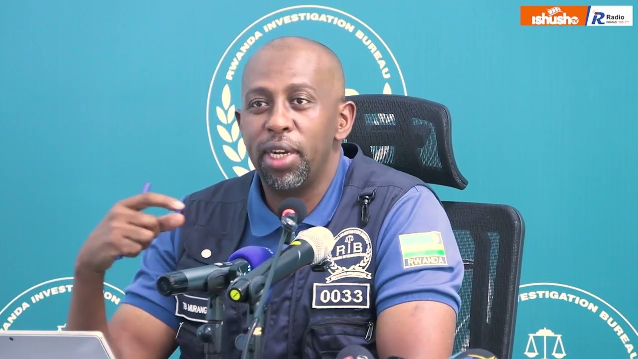 ABA BANTU NTABWO TUZABOROHERA,GUTEKA IMITWE UBWABYO TUBIFATA NK'ICYAHA// DR MURANGIRA B THIERRY.