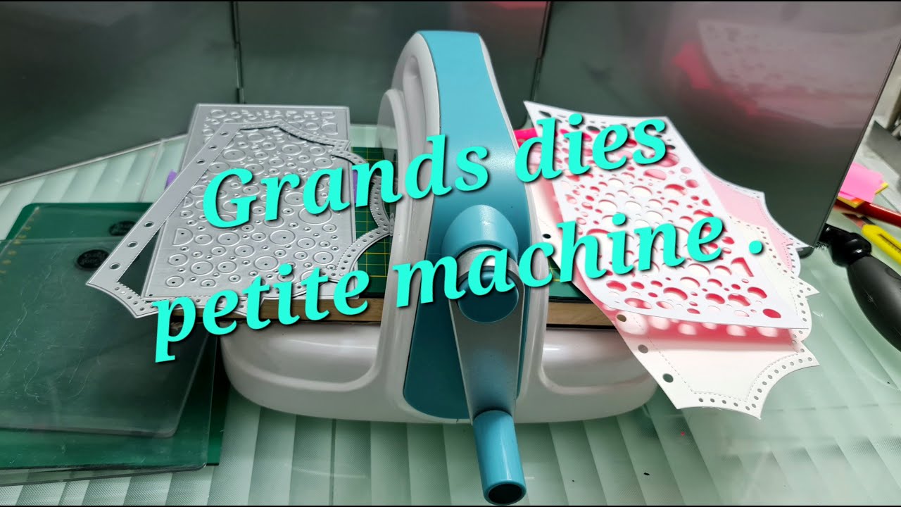 plaque de découpe pour des dies plus longs. scrapbooking.