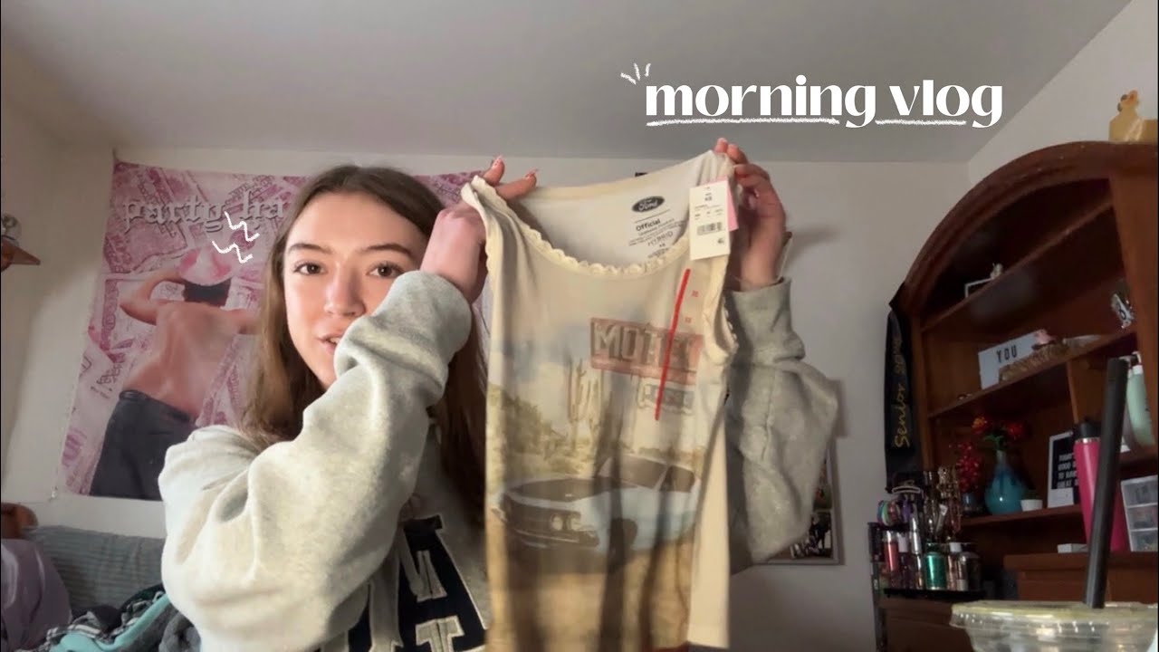 Spend the morning at home with me before going back to college! | vlog