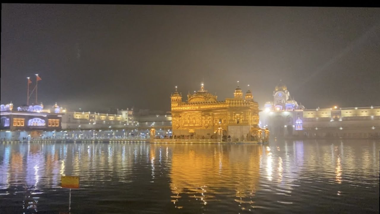 Golden Temple  (Darbar Sahib), Amritsar 🙏🏻🇮🇳 Holy place for Sikhs 👳🏻‍♀️
