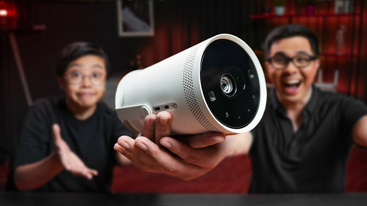 Reviewing the Samsung Freestyle Projector | #NextUpgrade Reviews