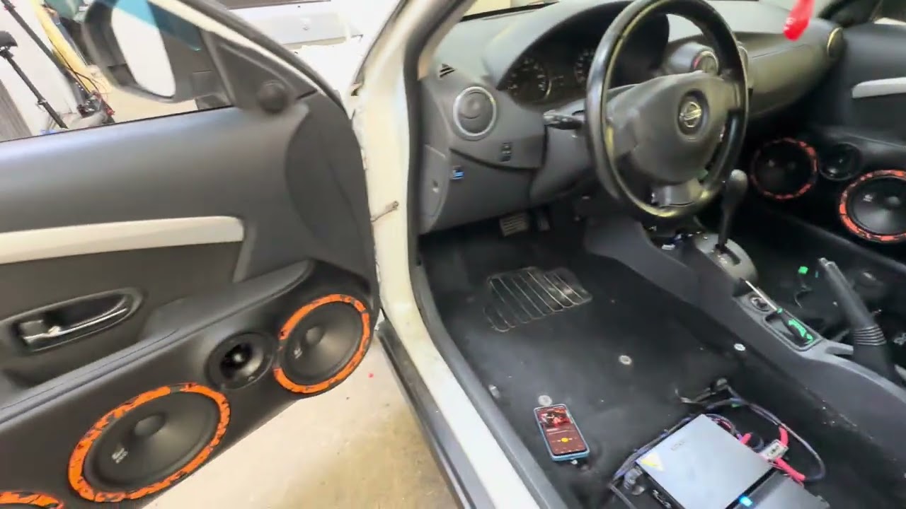 Музыка в nissan almera