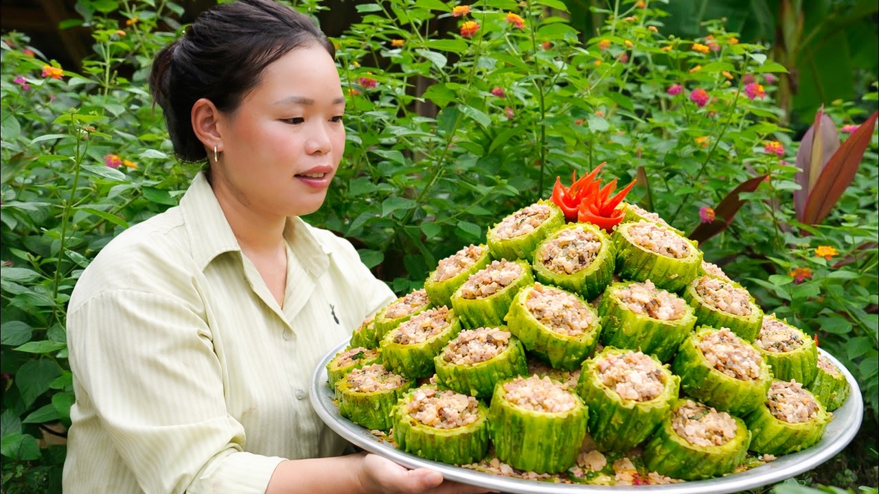 Cooking Delicious Stuffed Bitter Melon from the Last Harvest of the Season | Daily Countryside Life