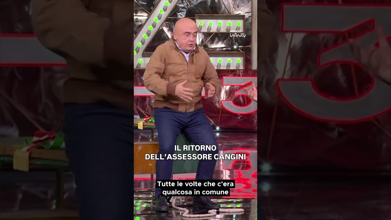 L&rsquo;assessore che tutti vorrebbero 😍 #Zelig #PaoloCevoli #ClaudioBisio