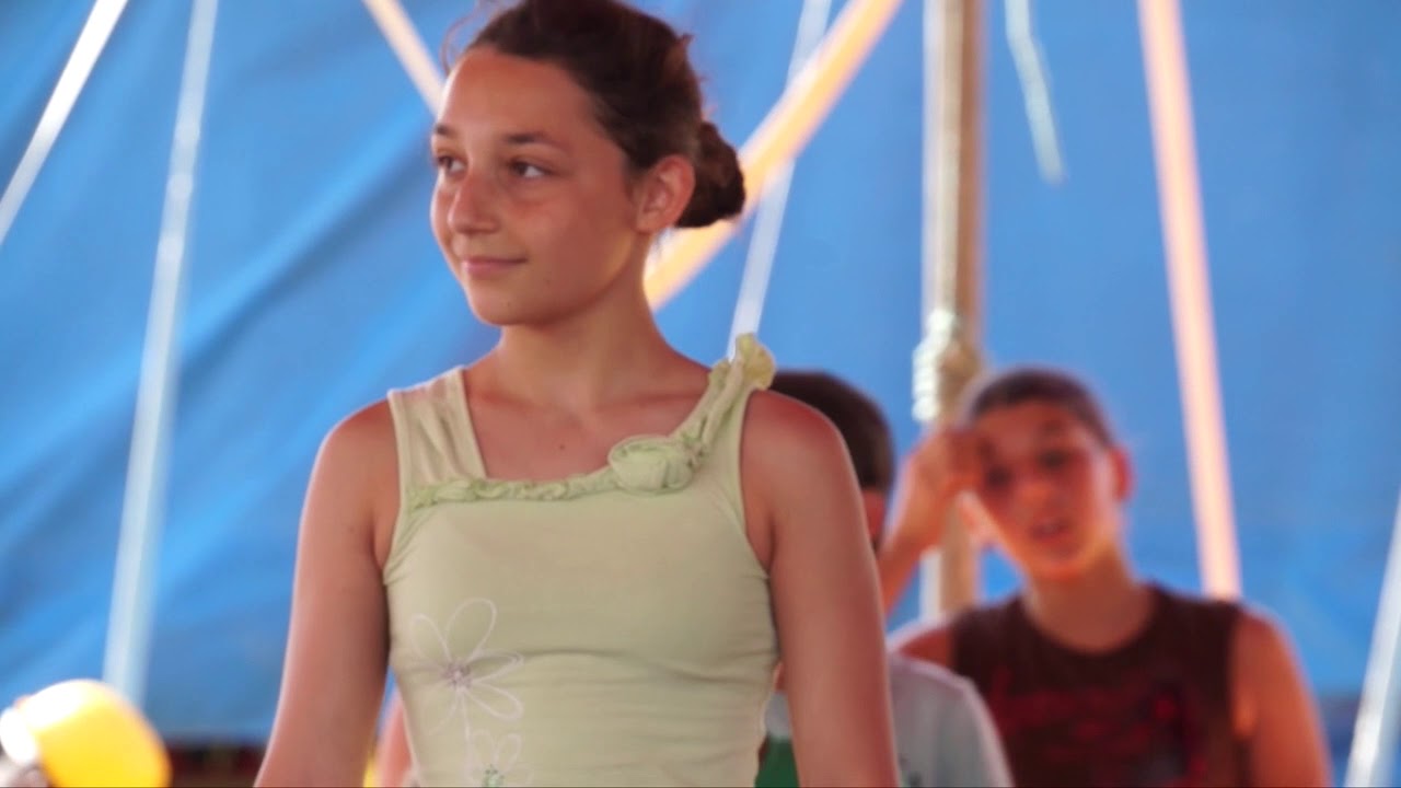 piccole circensi crescono Nicole Martini