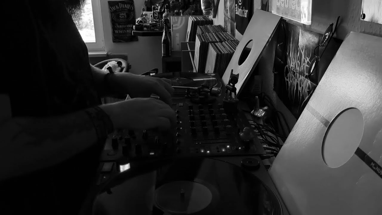 OBCKatzenmusik - Kunterbunt in Schwarz v8 - Minimal, Electro, Minimal Techno - Vinyl Only DJ-Set