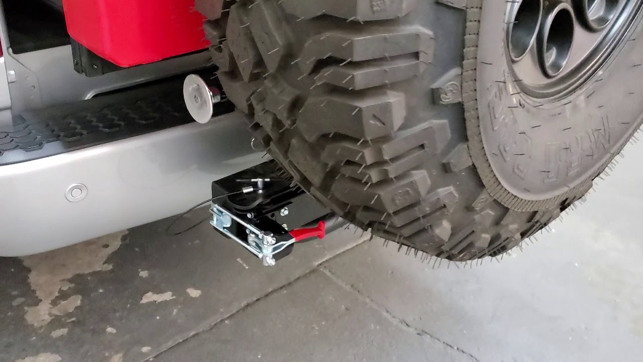 Wilco Hitchgate Offset Tire Carrier