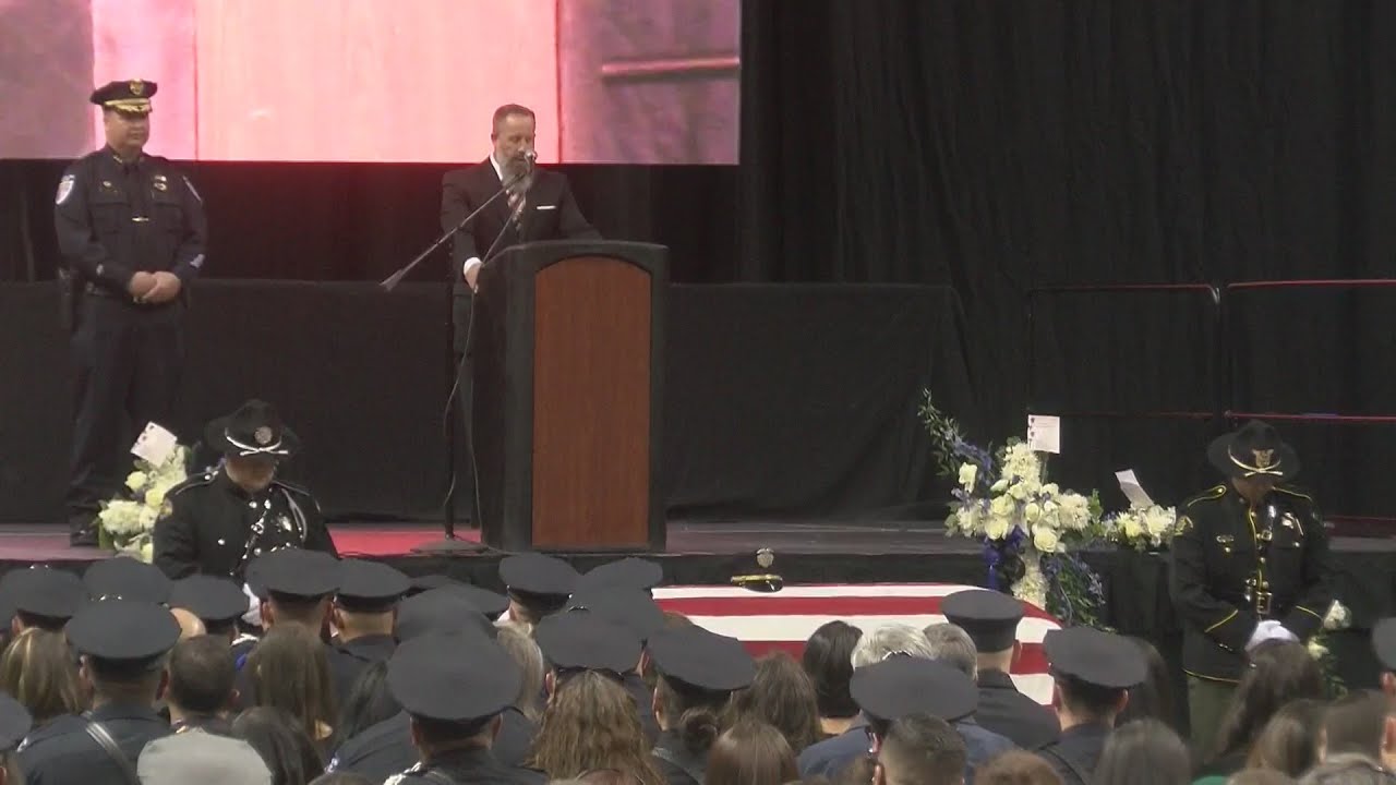 Public memorial service for Officer Robert Duran