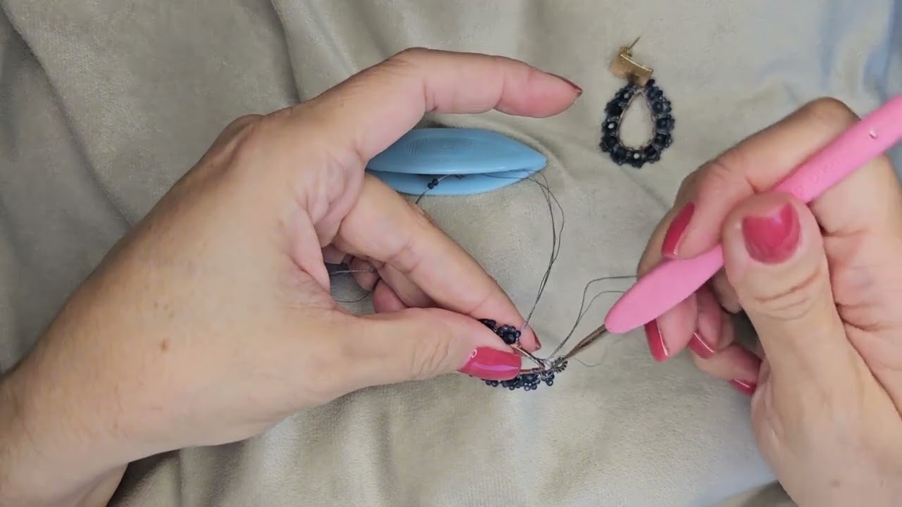 Frivolite - Brincos em aro - descrição de como fazer nos comentários