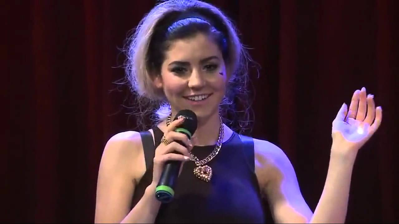 (HD) Marina and the Diamonds - Interview (YouTube Presents 15/07/2012)