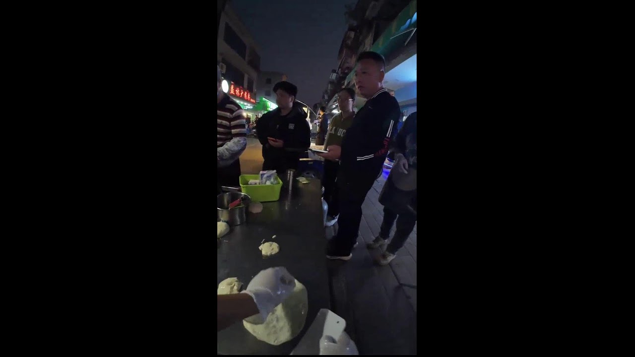 Real-Time Flatbread Production | Oil Frying & Street Vibes | No Commentary