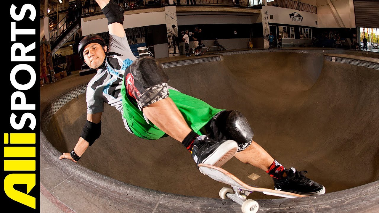 How To Layback Grind, Christian Hosoi, Alli Sports Skateboard Step By Step Trick Tips