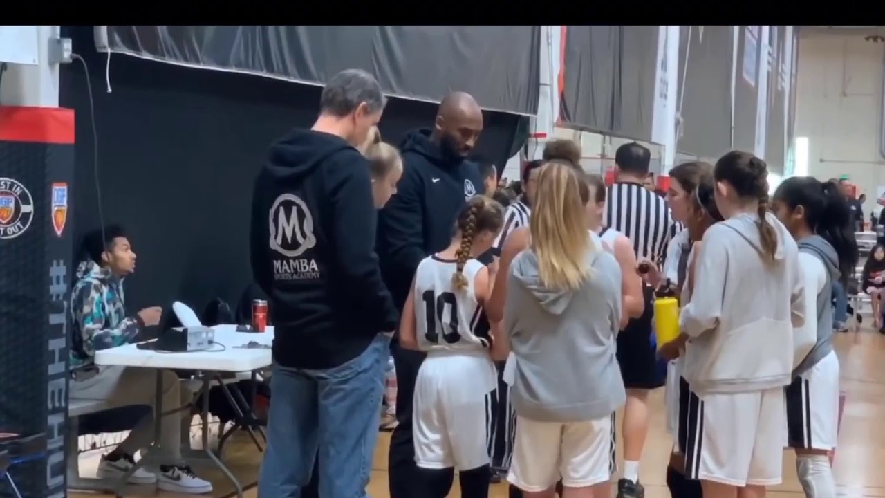 KOBE BRYANT IS COACHING HIS DAUGHTERS AAU TEAM & SHE IS COLD!🥶
