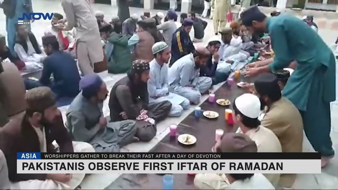 Pakistanis observe first iftar of Ramadan