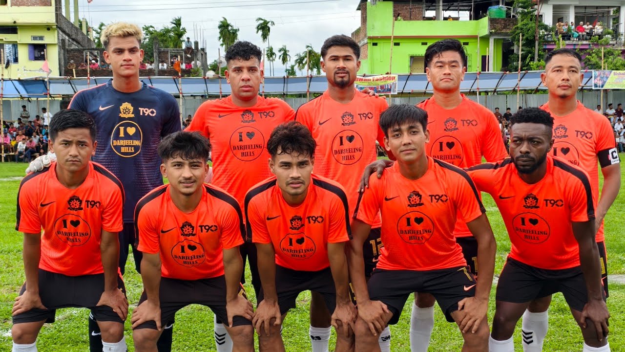 GLORY CUP 🏆 UNITED FC DARJEELING ❤️🆚💚AQUA FC RANCHI JHARKHAND (1st half) @CVLOG17