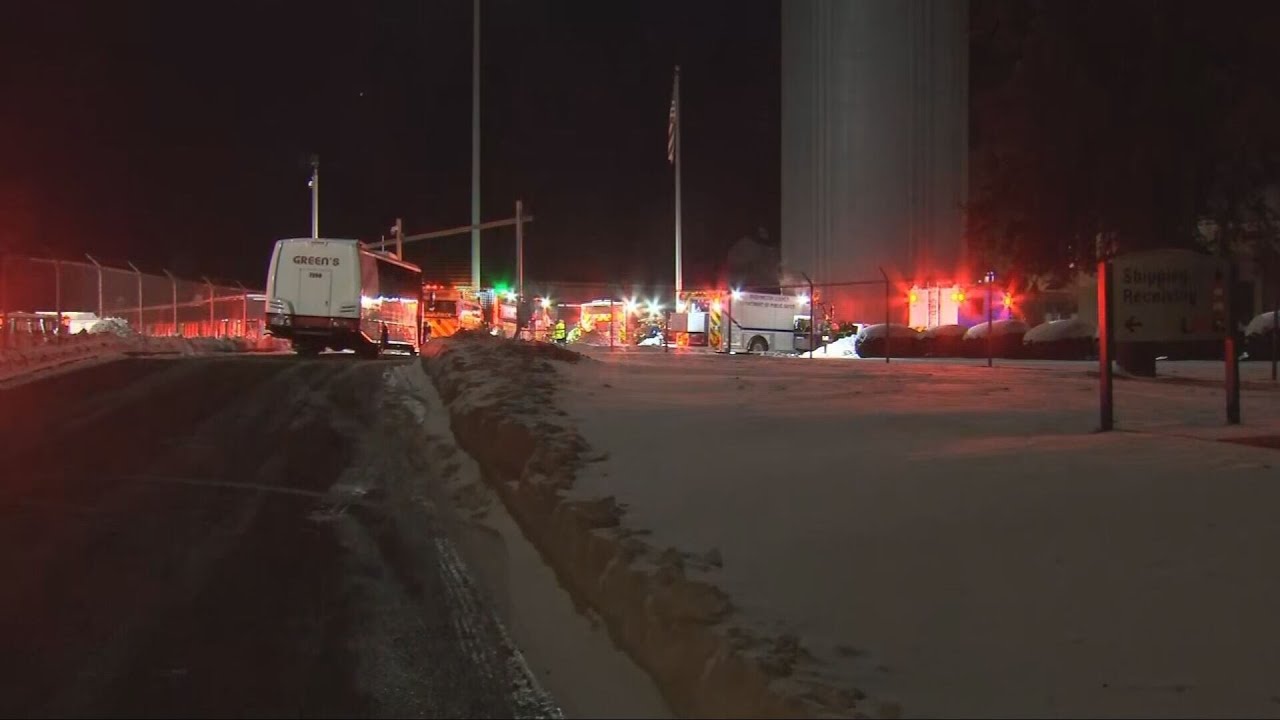 4 people hospitalized after explosion at plant in Washington County