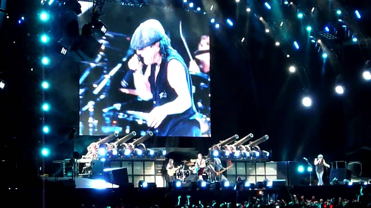 AC/DC - For Those About To Rock (We Salute You) @ ANZ Stadium, Sydney Olympic Park 22 February 2010