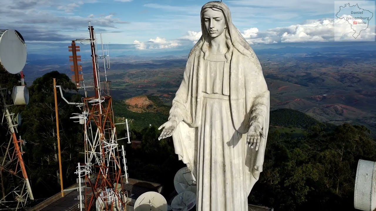 Sobrevoei o Pico da Ibituruna