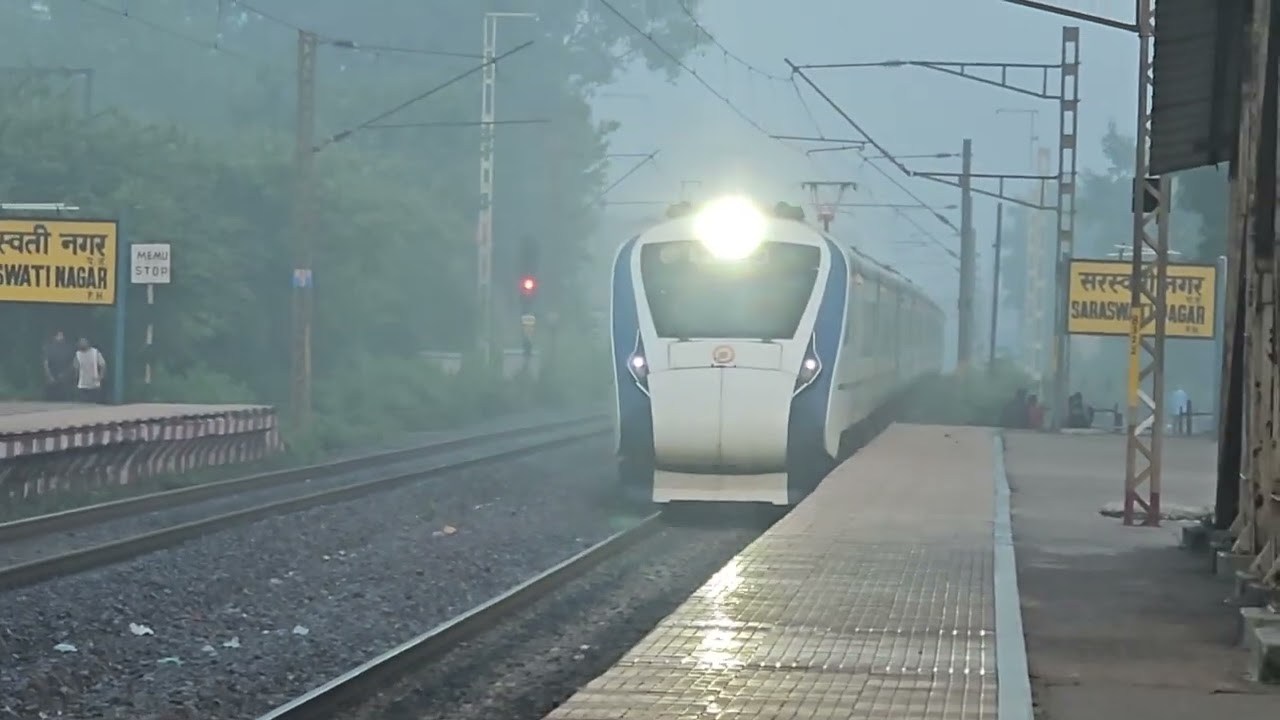 20829 Vishakhapatnam Vande Bharat Express #train #youtube #railway 